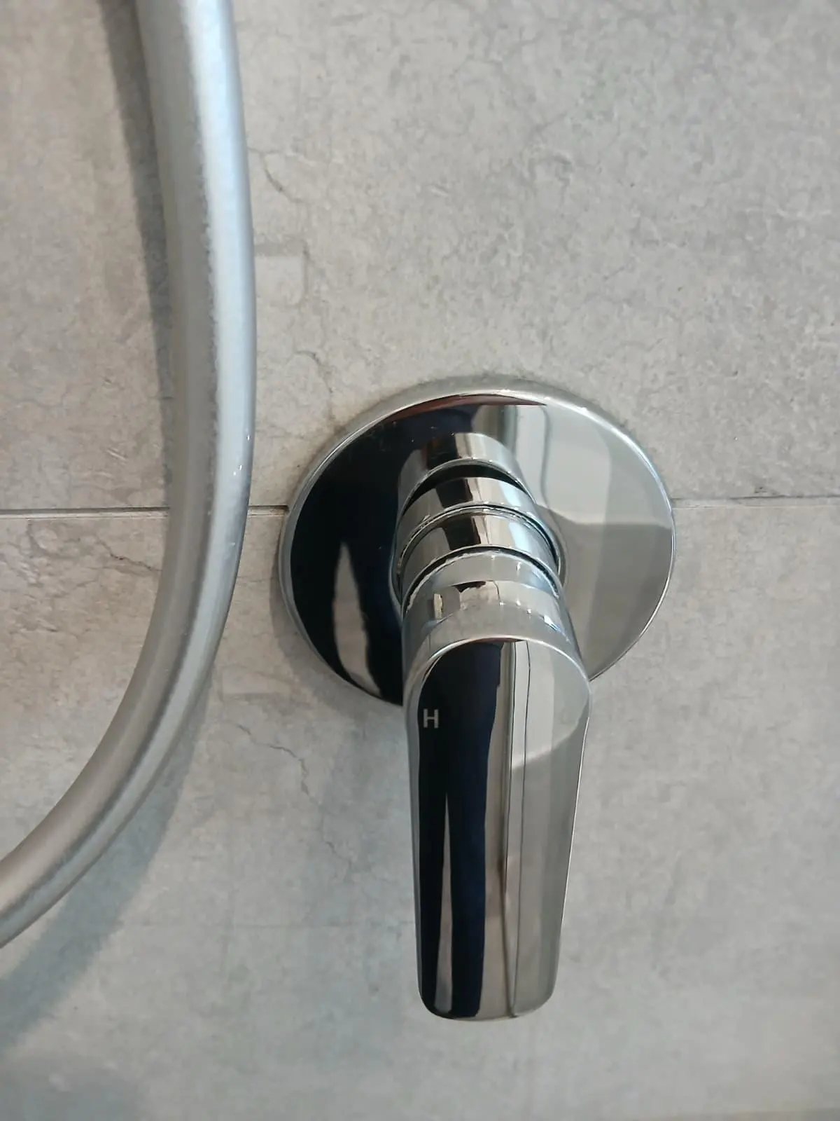 Bathroom fittings descale — after